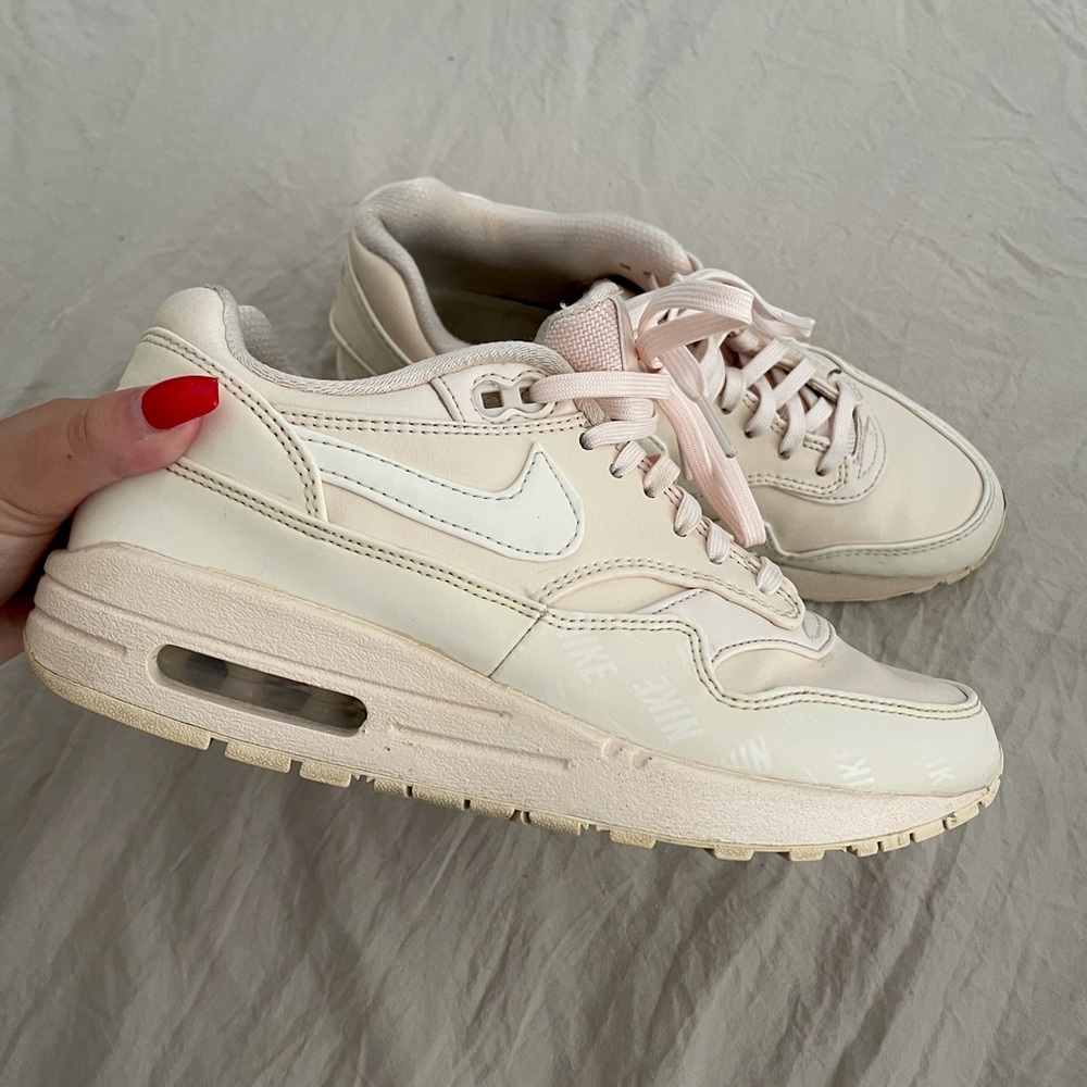 Nike Women’s Air Max 1 Lux Guava Ice